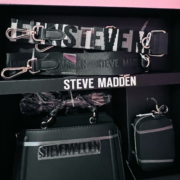 Steve Madden Bevelyn Set - Picture 4 of 4